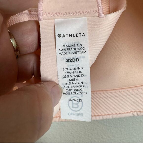Athleta Phenomena Bra Size 32DD Light Pink Sports Bra High Impact Padded 657806 - Picture 4 of 5